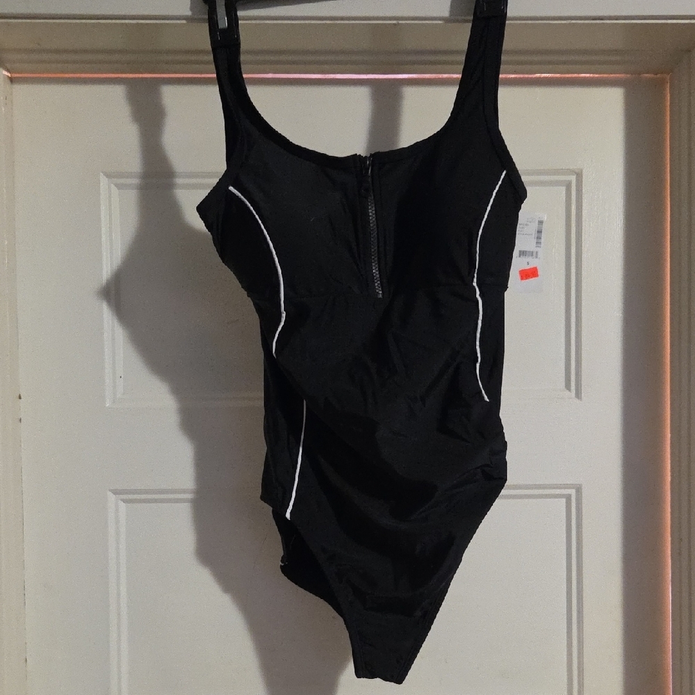 Classic Black One-Piece Swimsuit with Front Zip